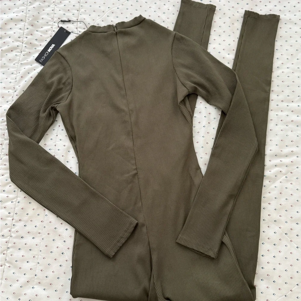 rib knit snatched jumpsuit aka maribel snatched jumpsuit - Picture 3 of 4